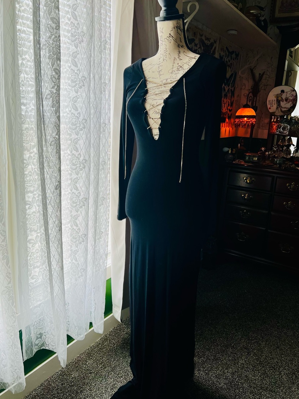 Fashion Nova Black Lace-Up Deep V Long Sleeve Maxi Dress